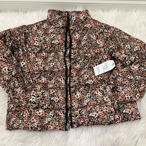 Women’s Size Large Puffer Jacket